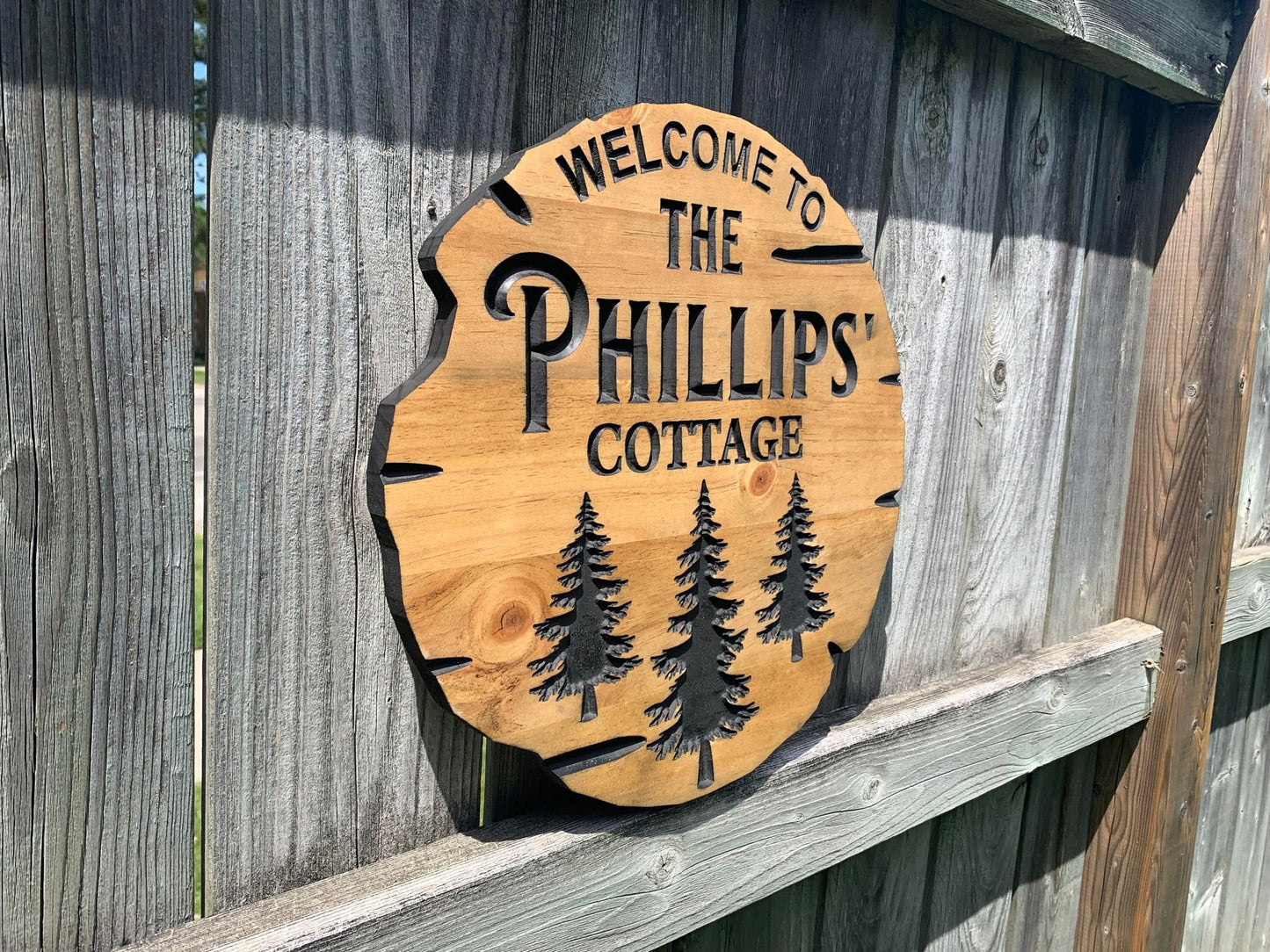 Custom Wood Signs – Personalized Rustic Name Plaque, Family Name Sign, Farmhouse Wall Decor, Engraved Gift for Home or Cabin
